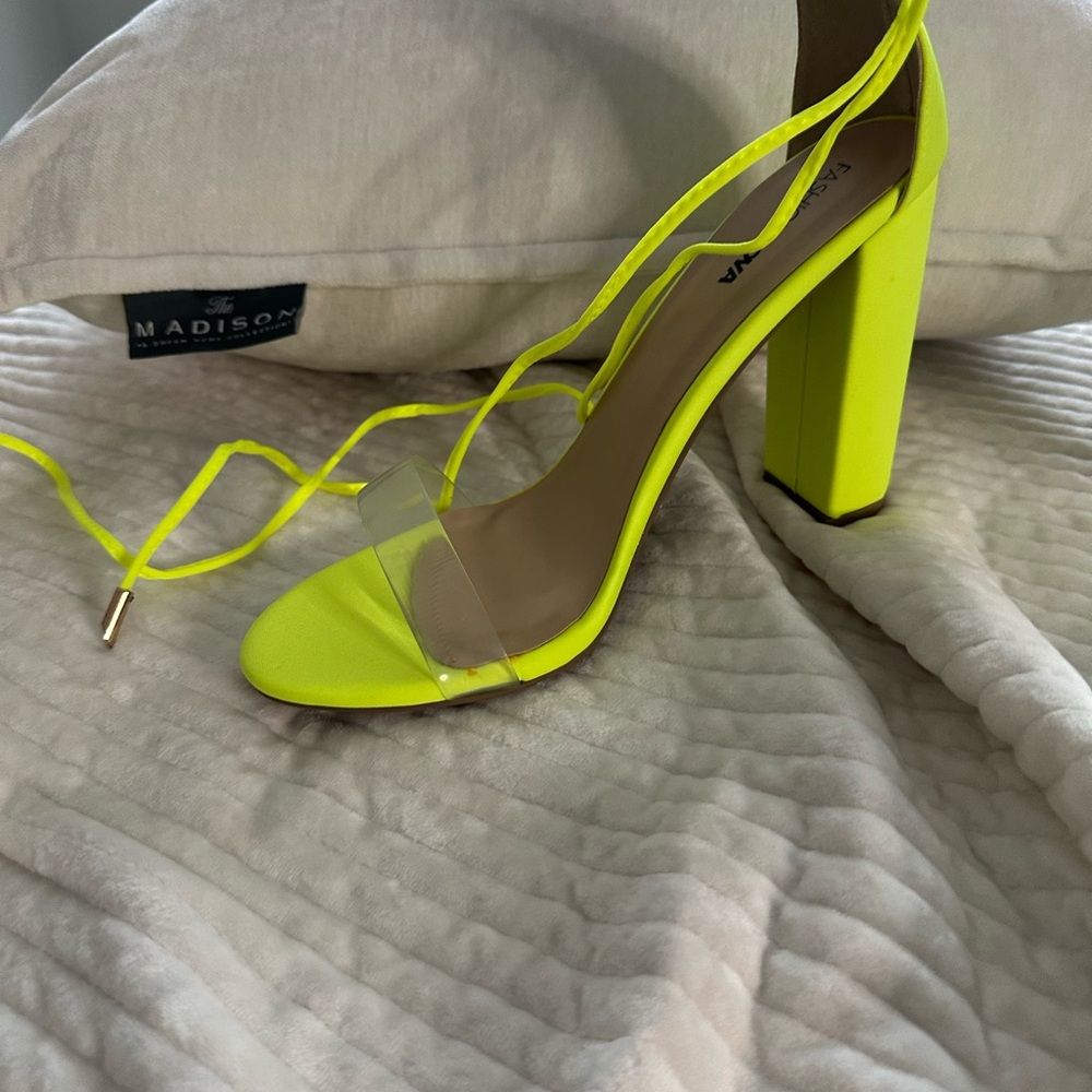 Fashion Nova Neon Yellow Women's Sandals